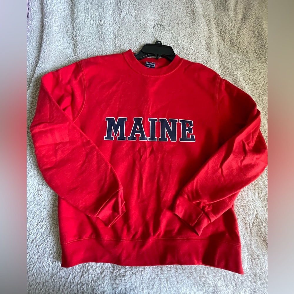 Women’s/ Men’s Red Maine Crewneck